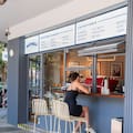 La avenida de un tradicional barrio porteño que se convirtió en un corredor gastronómico