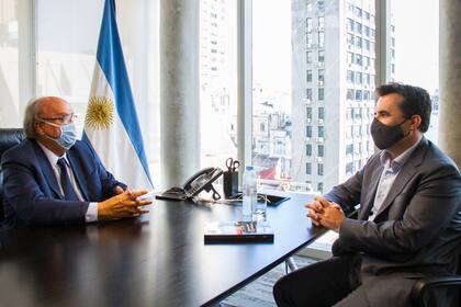 Martínez y Mendiguren repasaron los fideicomisos que el BICE tiene en el sector energético