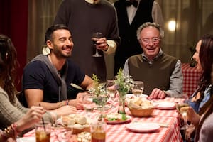 Humor, amistad y crisis existencial: cómo será Somos así, la serie de LUZU que llega a Disney+