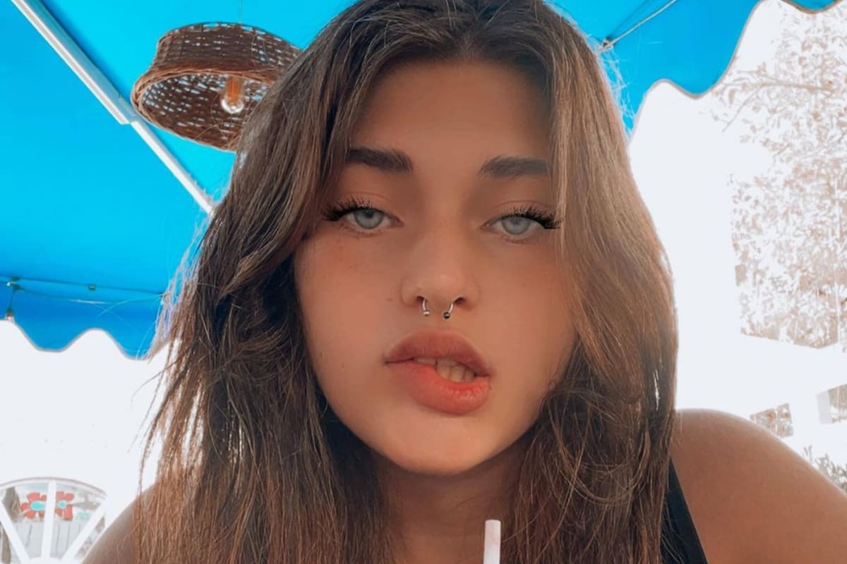 Martita Fort posó con un extravagante corsé negro y un pantalón que dejó poco a la imaginación