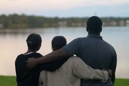 Marven dice que su vida se siente "más completa" ahora que está con Rochelle y Guerline