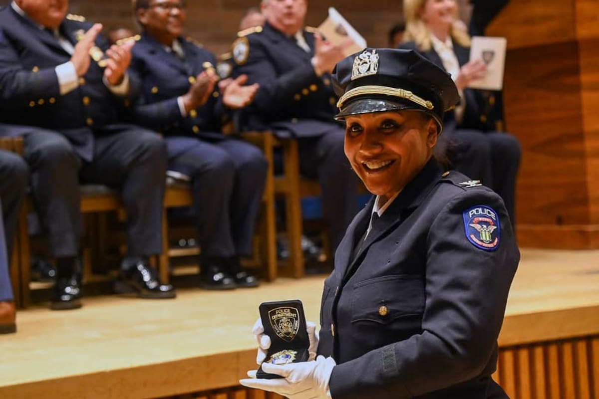 Mary King se convirtió en la primera jefa de policía de Nueva York de origen dominicano