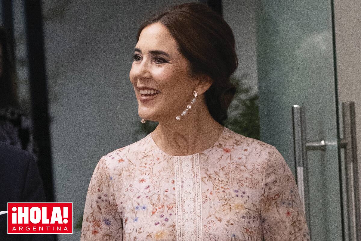 Mary viajó sin su marido, el rey Federico.