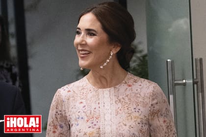 Mary viajó sin su marido, el rey Federico.