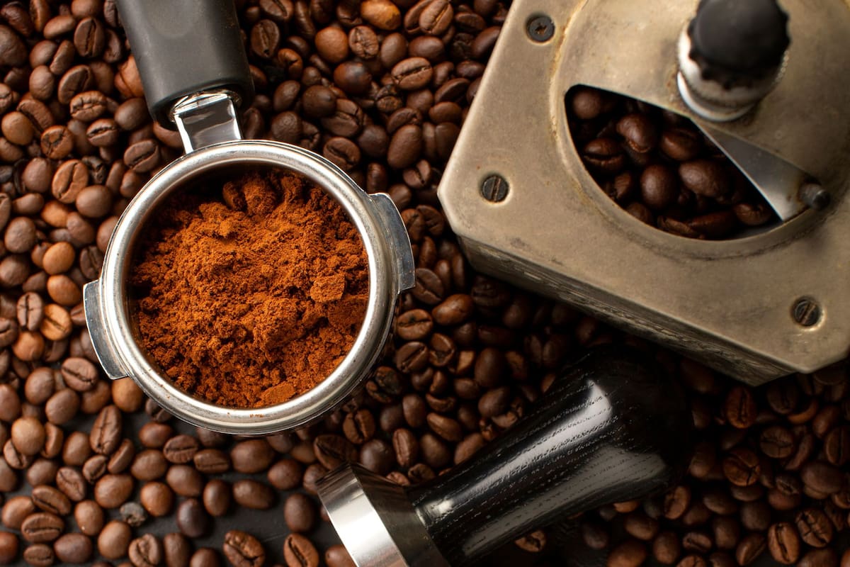 Más allá de dos tazas y media de café al día, la ventaja se estancó, posiblemente porque existe un límite a la cantidad de cafeína que nuestros cuerpos pueden metabolizar, dijeron los investigadores