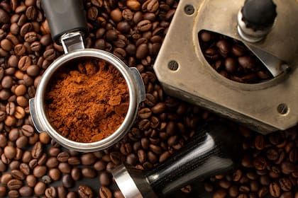 Más allá de dos tazas y media de café al día, la ventaja se estancó, posiblemente porque existe un límite a la cantidad de cafeína que nuestros cuerpos pueden metabolizar, dijeron los investigadores