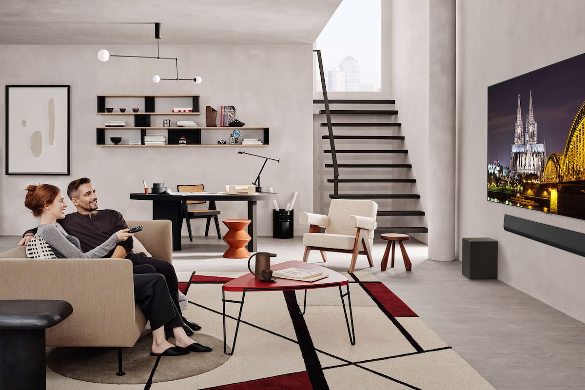 Más allá de la mejora en el procesamiento de las imágenes, un elemento en común para los televisores anunciados en la CES 2025 fue la inclusión de sistemas de inteligencia artificial para interactuar con los usuarios