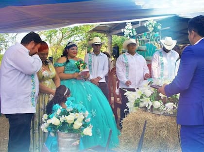 Más allá de las críticas, la cumpleañera tuvo su festejo soñado (Foto: Facebook: La Cutacha Noticiosa)