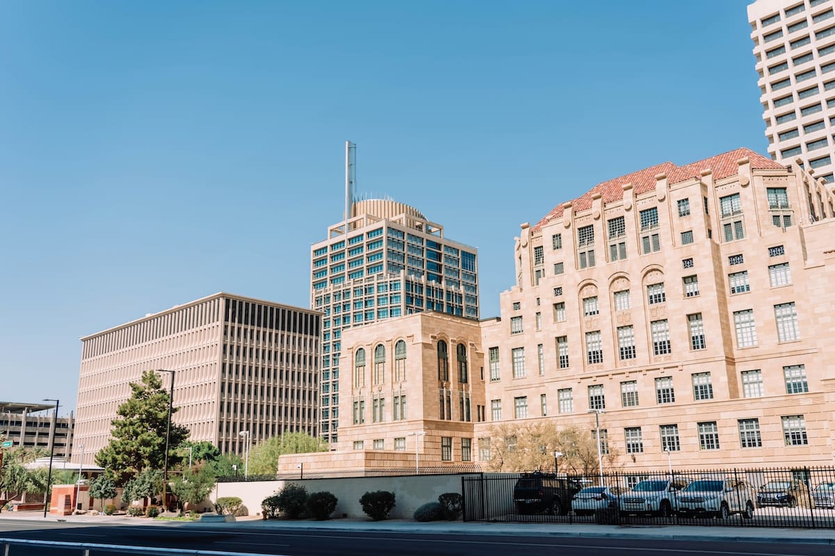 Más allá del salario mínimo de ley, algunas empresas deciden entregar pagas superiores para retener a sus trabajadores; este será el salario mínimo de California