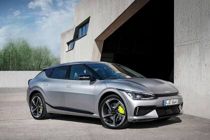 Más barato que un Lamborghini, eléctrico y casi tan rápido como los deportivos; el Kia EV6 GT es una opción tentadora para quienes no quieran gastar tanto dinero