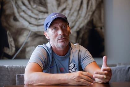 Más contento por Lionel Messi que por la selección a raíz de la conquista de la Copa América, Troglio ve a la Argentina en una semifinal del Mundial de Qatar y se lamenta por los Maradona..., Diego y Hugo.