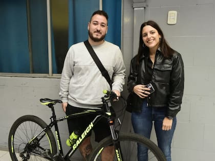 Más de 100 bicicletas y 1500 teléfonos celulares volvieron a sus dueños al ser recuperados por la policía porteña
