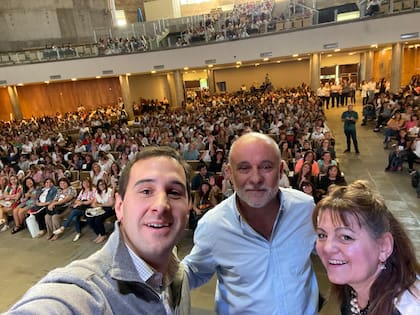 Más de 1.000 docentes participaron de la capacitación y puesta en común de los Aprendizajes Basados en Proyectos (ABP), impulsados por la Fundación Varkey y la DGE