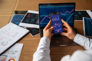 Uno de cada dos argentinos económicamente activos tiene una cuenta de inversión