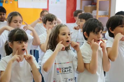 Más de 17.000 estudiantes de 25 escuelas participarán en la iniciativa para combatir la obesidad infantil