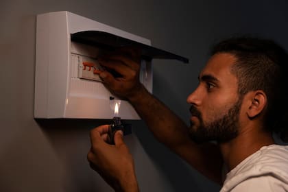 Más de 2000 hogares continúan sin electricidad en Nueva York por la tormenta invernal