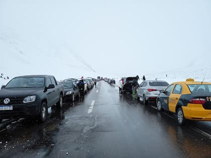 Más de 20.000 turistas tuvieron este fin de semana un acercamiento al preciado recurso, hasta donde el temporal extremo y los trabajos de Vialidad sobre la ruta lo permitieron