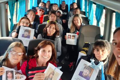 Más de 250 personas se unieron a través de las redes sociales y muchos peregrinos lo hicieron antes de iniciar la caminata