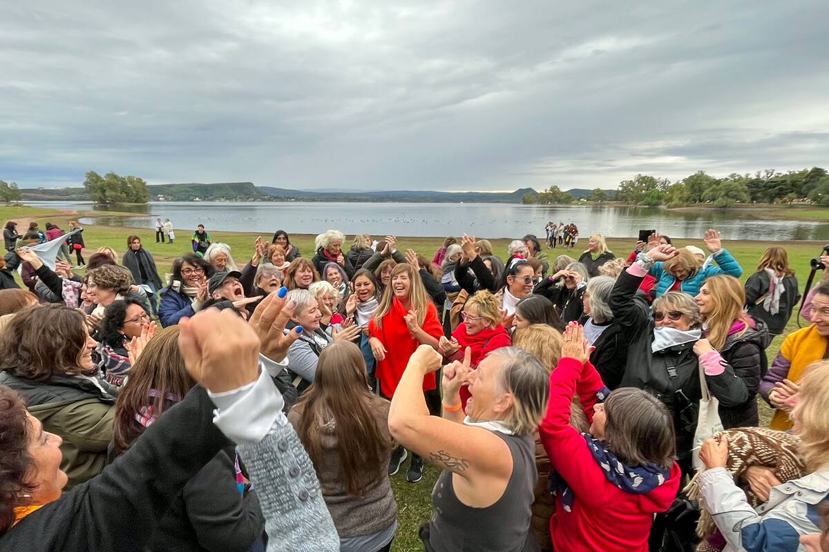 Más de 300 mujeres participan del encuentro nacional de "La Revolución de las Viejas"