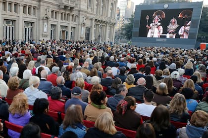 Más de 4500 personas celebraron los 110 años del Teatro Colón