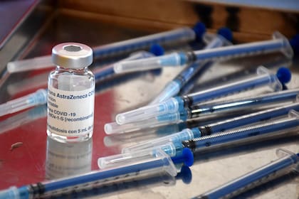 Más de 5 mil voluntarios se anotaron para el ensayo porteño que estudiará la combinación de vacunas