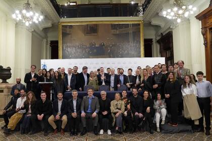 Más de 50 referentes de la Asociación de Emprendedores de Argentina presentaron el proyecto de creación de empleo en la Cámara de Diputados