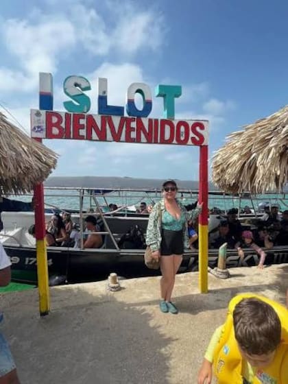 Más de 500 turistas llegan a Santa Cruz del Islote cada día