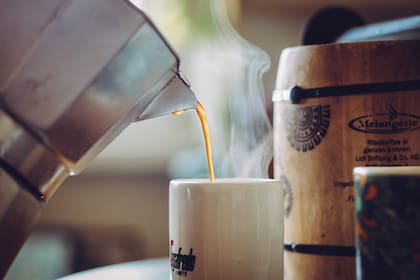 Más de cuatro tazas al día de café puede aumentar más rápidamente el deterioro en la inteligencia fluida