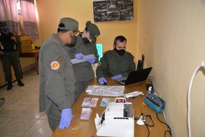 Más de $ 31.000.000 fueron decomisados en camiones interceptados por la Gendarmería