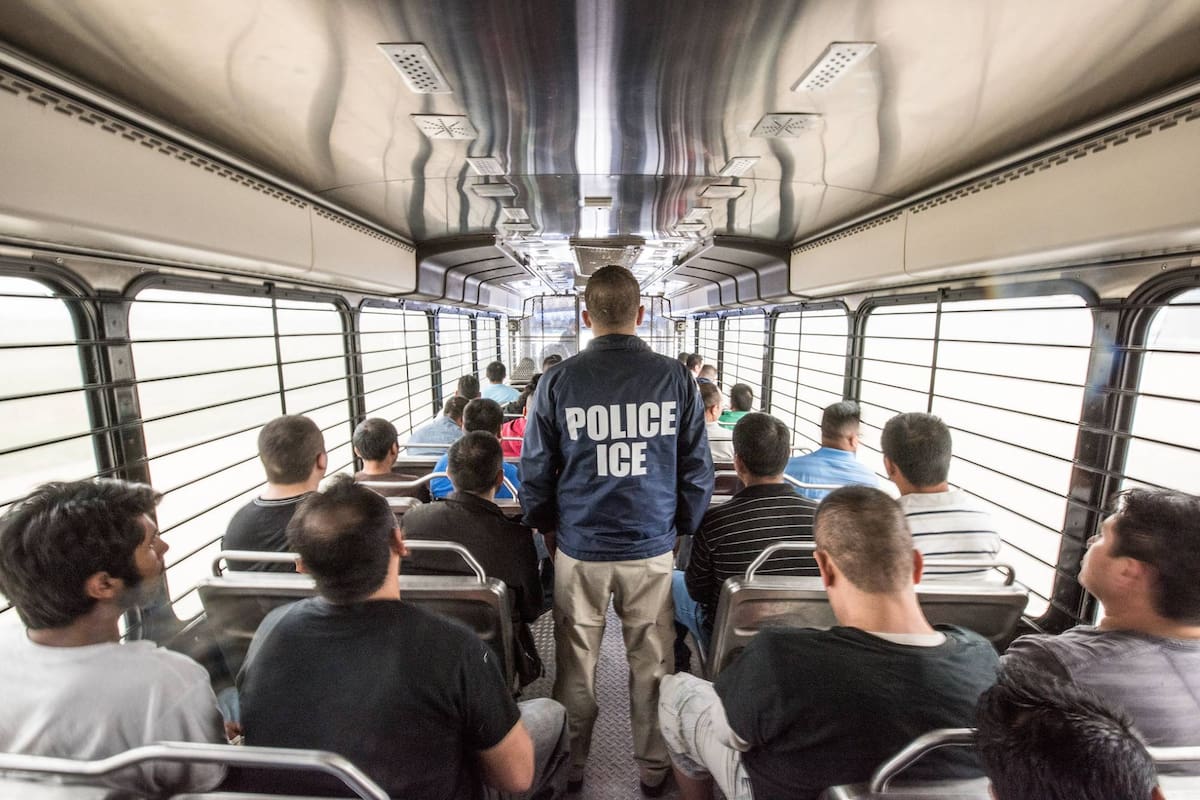 Más de dos millones de inmigrantes indocumentados salieron de EE.UU., según el informe oficial del DHS