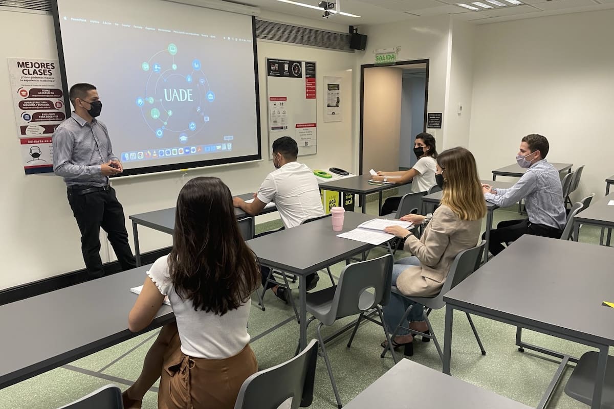 Más de la mitad de los estudiantes argentinos no termina el secundario en el tiempo esperado; el escenario es mucho más graveen el mundo universitario