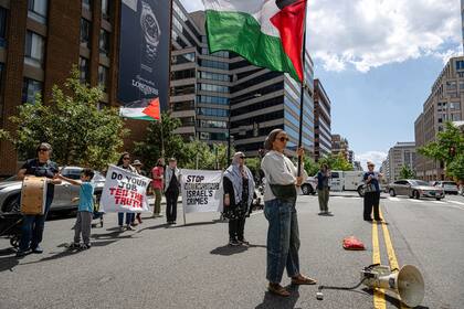 Más estadounidenses dicen que Israel ha "ido demasiado lejos" en Gaza, según sondeo AP-NORC