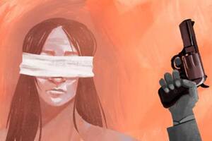Más tarde le quitaron la venda de los ojos y vio que uno de los guardias sacaba todas las balas de su revólver menos una.