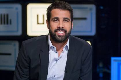 Masip está en contra de que los niños accedan a un teléfono móvil antes de los 16 años