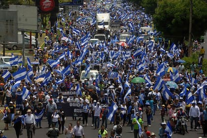 Masiva marcha de la oposición en Managua, en julio de 2018