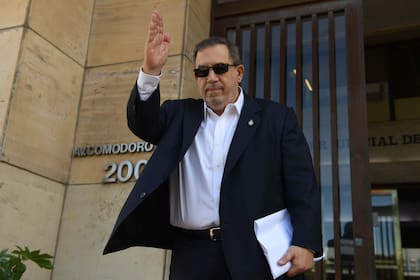 Maslatón al salir de los tribunales de Comodoro Py