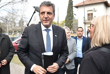 "Massa ahora tiene la suma del poder público: es el presidente de hecho, es el jefe de gabinete, el ministro de Economía y el que conduce las Relaciones Exteriores, y estos son los resultados”, afirmó Novaresio