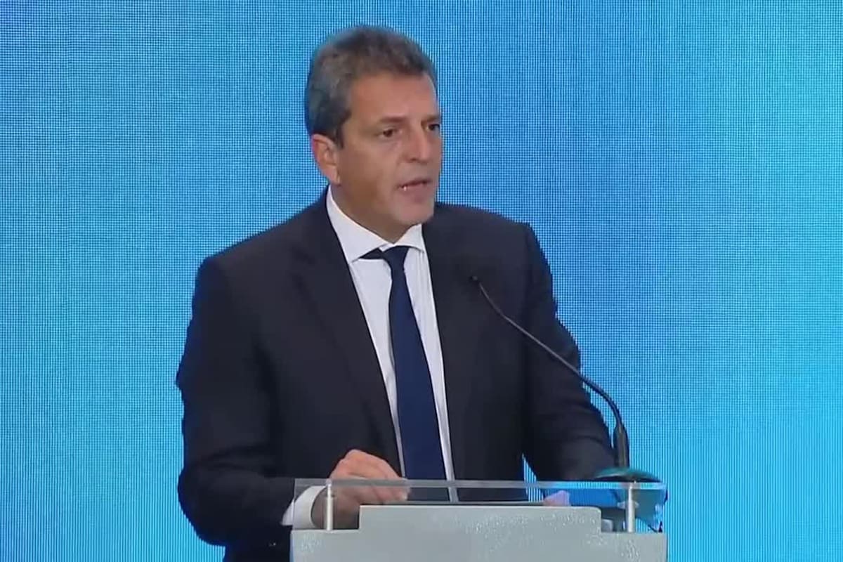 Massa anunció un nuevo tipo de cambio a $300 para la exportación de soja y las economías regionales