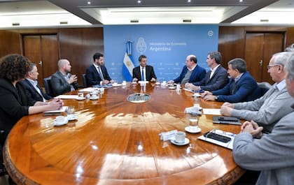 Massa con los representas de las distintas líneas aéreas