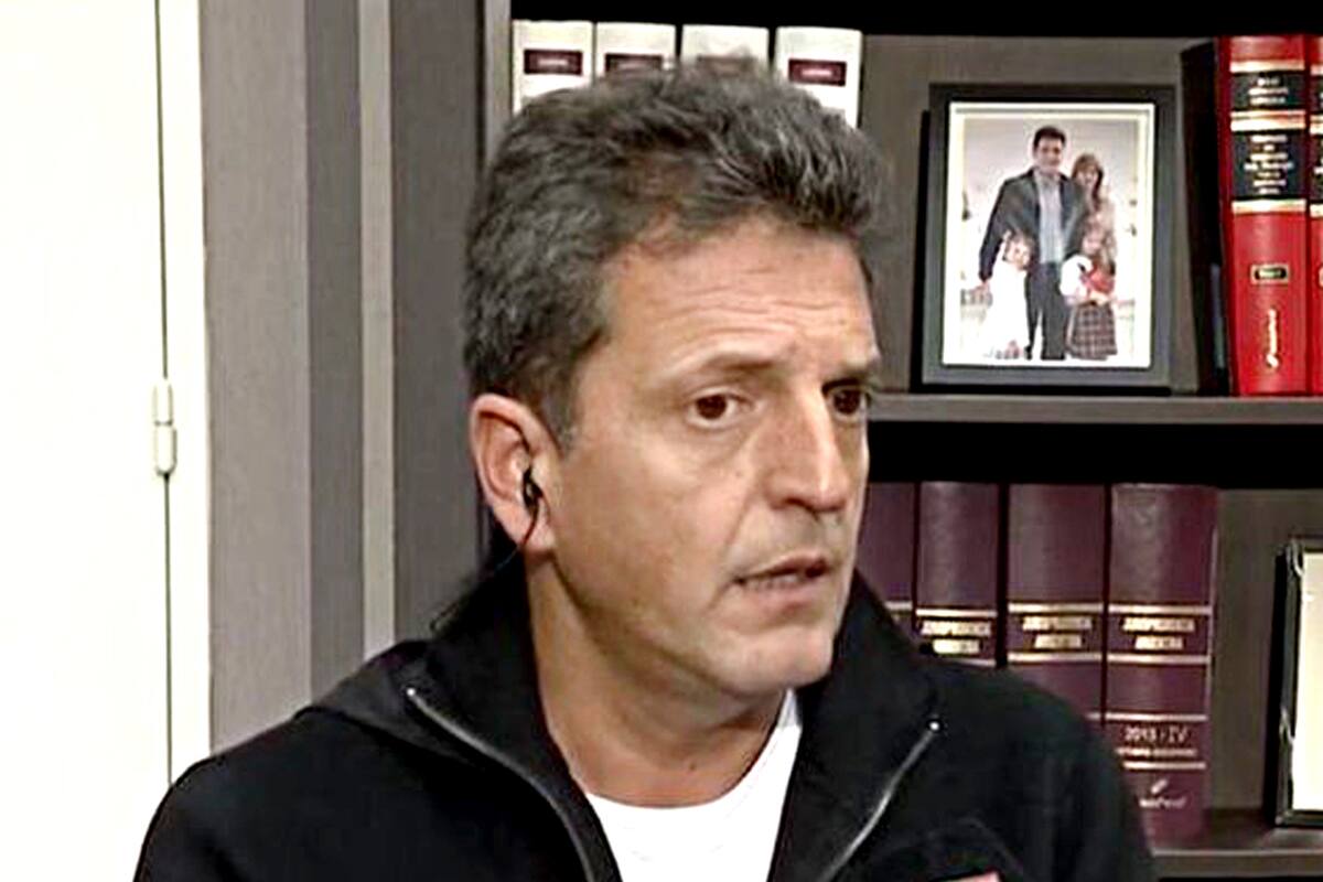 Massa habló con la TV desde sus oficinas