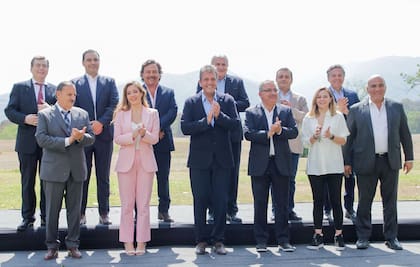 Massa, junto a gobernadores en Salta
