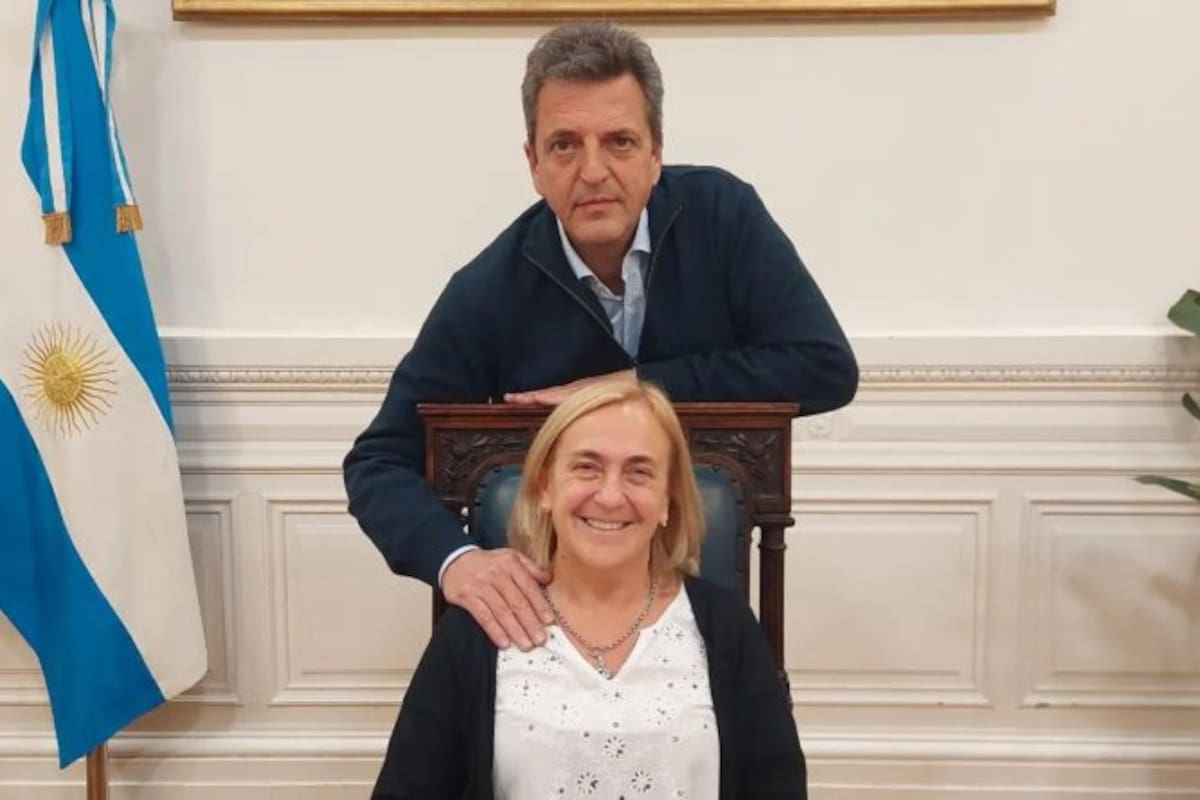 Massa junto con Sandra Mayol, exintendenta de San Miguel del Monte que se suma al equipo Kicillof
