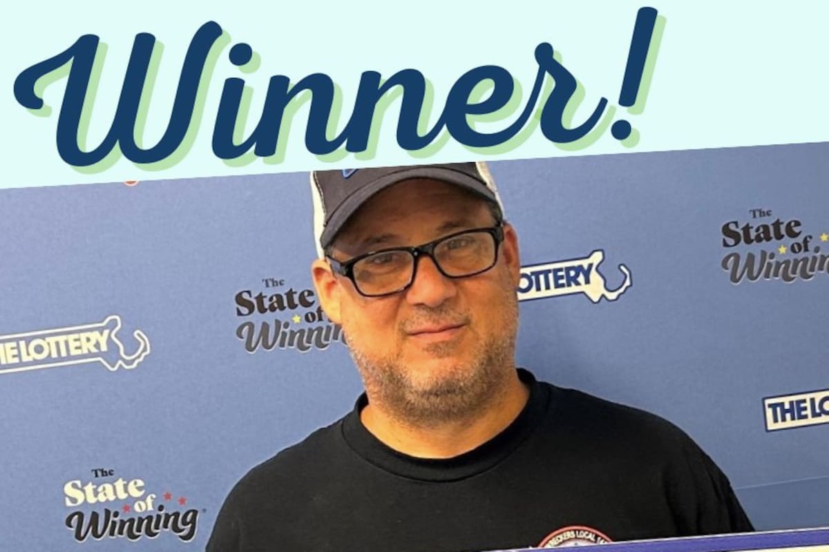 Massachusetts State Lottery dio a conocer la historia del ganador que compró sos boletos durante 20 años en la misma tienda de lotería y ganó (@MAStateLottery)