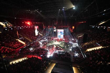 Mat Alba y su banda dieron comienzo a uno de los eventos más esperados del año: TEDxRíodelaPlata