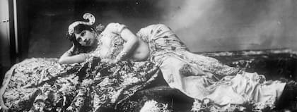 Su estadía en Indonesia inspiró las danzas sensuales de Mata Hari