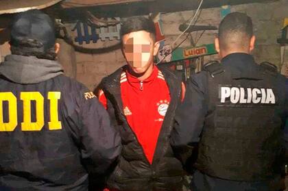 Mataron a un policía para robarle la moto: hay un detenido, de 15 años