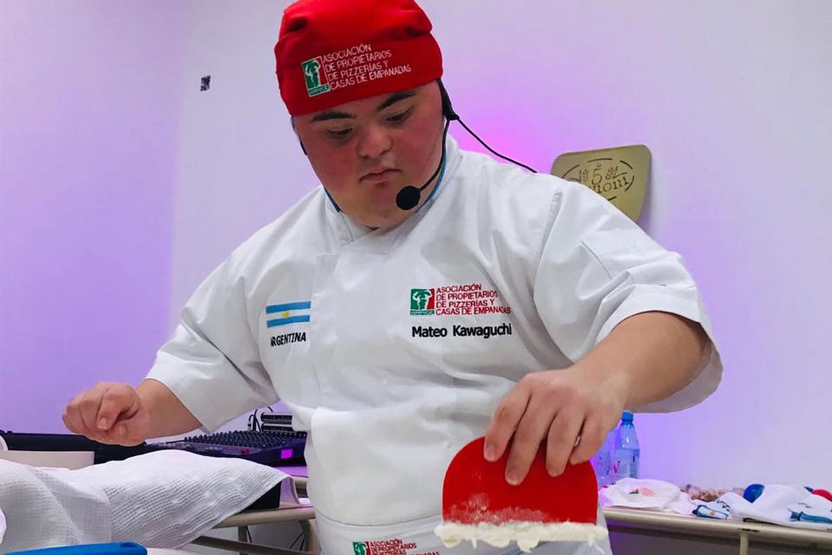 Mateo es el protagonista del proyecto "Amasando prejuicios"