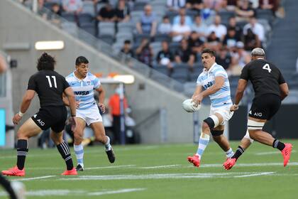 Matera, con el control de la pelota en el histórico triunfo de los Pumas ante los All Blacks