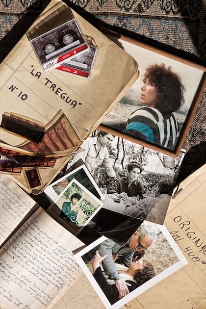 Material de las 73 cajas que, según Juan José Campanella, conforman "una pirámide de talento"