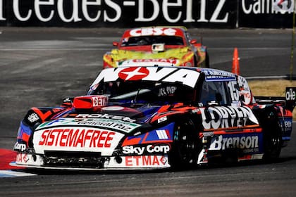 Matias Rossi acelera en Paraná